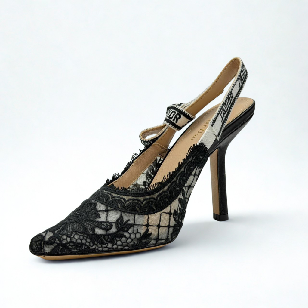 Classic Pointed Pump - image 3