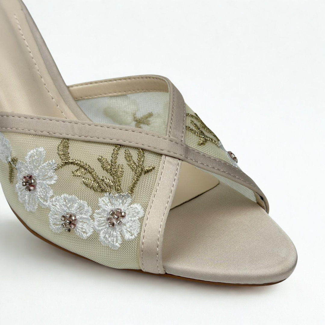 Mid-Heel Pumps - Beige - image 5