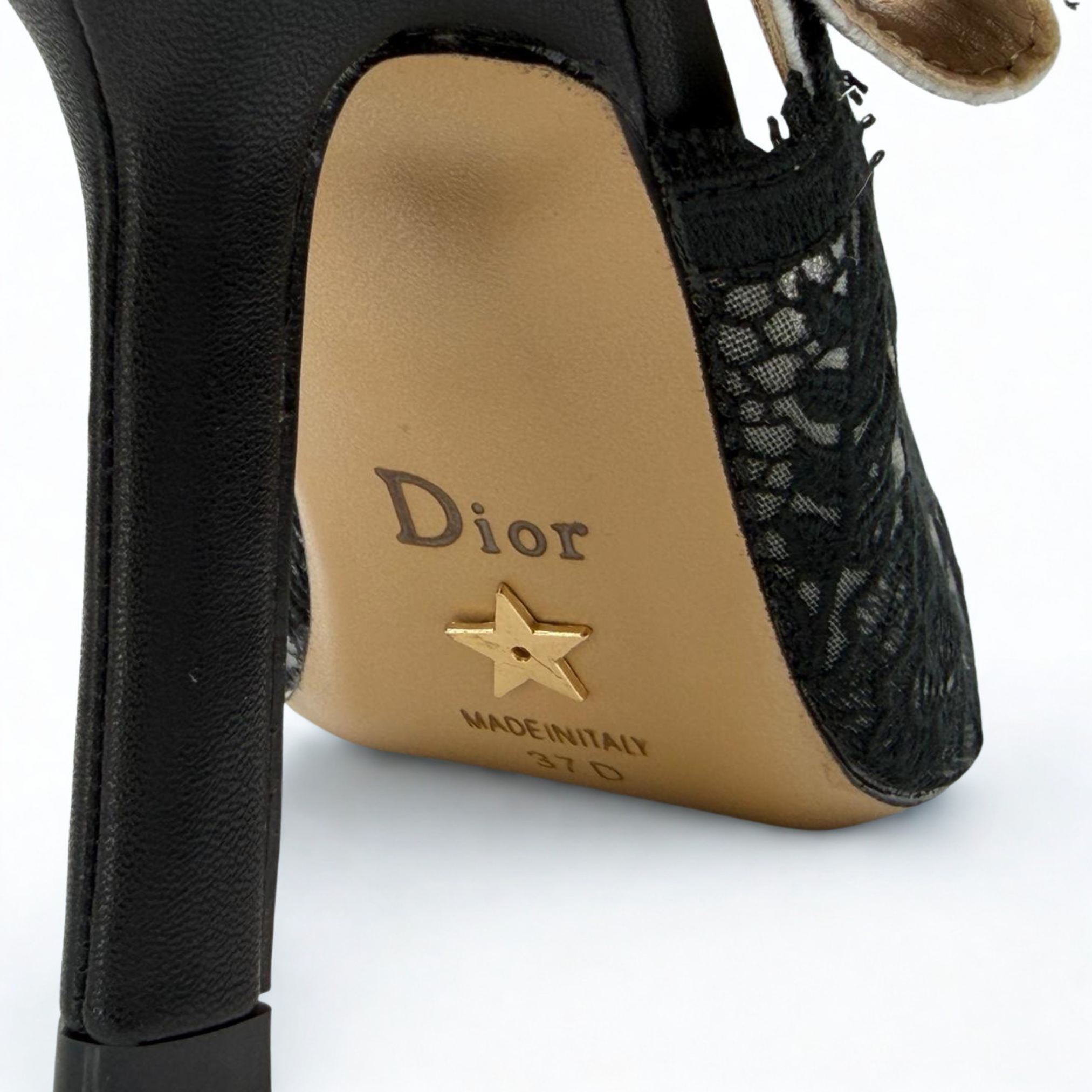 Classic Pointed Pump - image 5