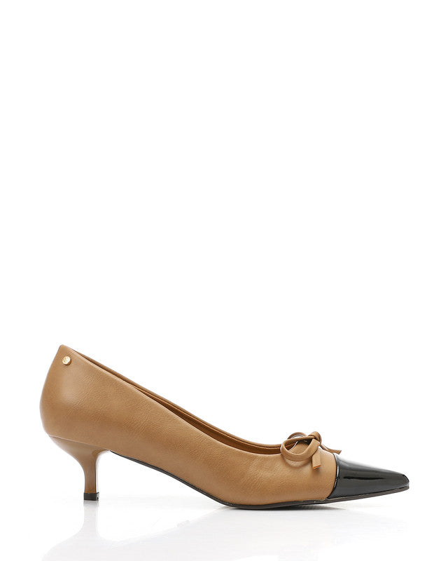 Pointed Toecap Leather Plain Heels