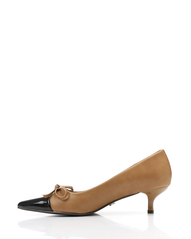 Pointed Toecap Leather Plain Heels