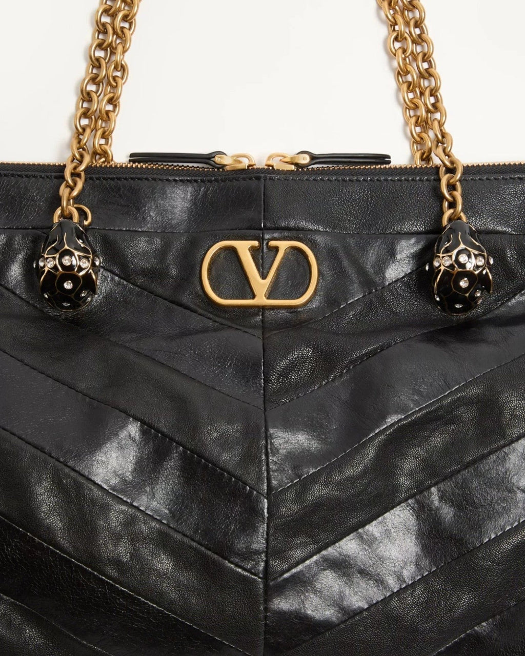 Valentino Garavani Leather Shoulder Bag in Black - image 2 | MOAH