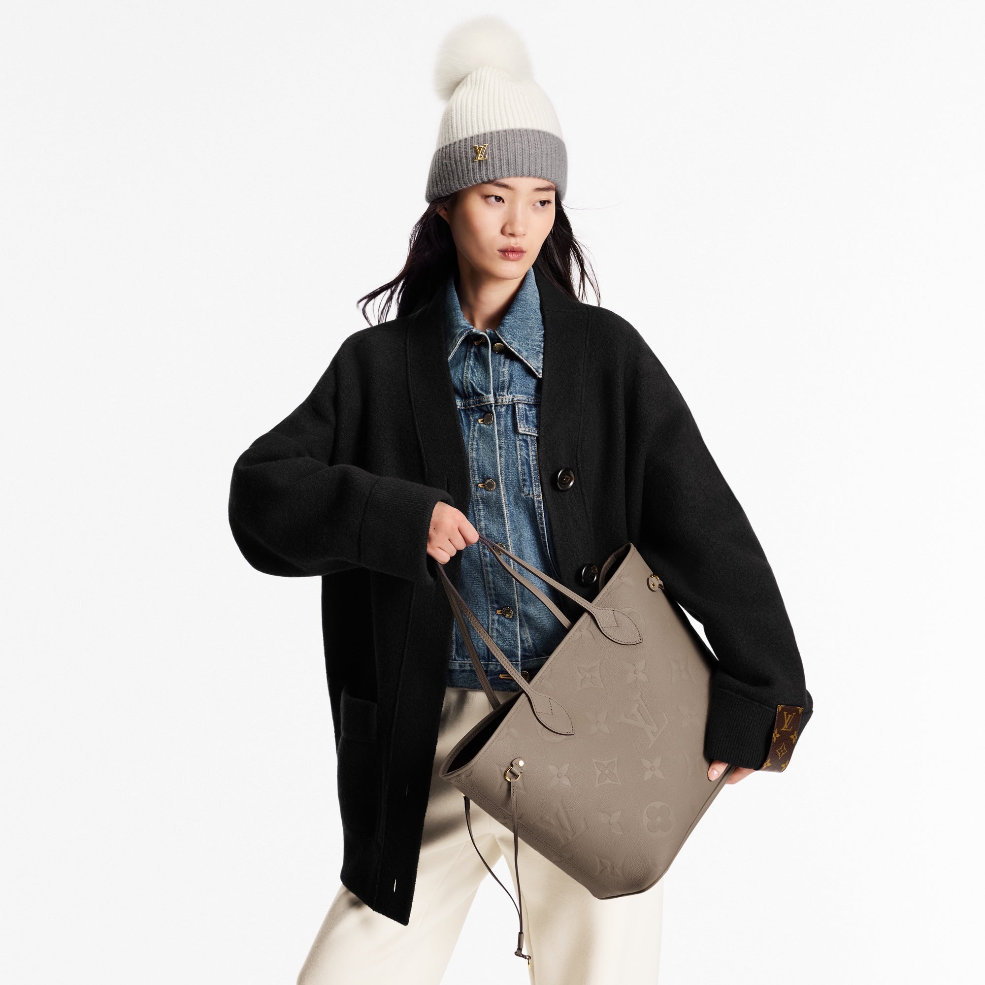 Louis Vuitton Neverfull MM - Tourterelle Gray view 3